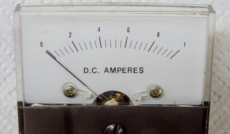 How Much is 2000 Watts in Volts
